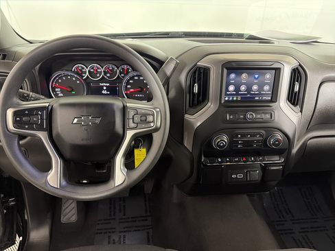 Used 2022 Chevrolet Silverado 1500 Custom Trail Boss w/ Safety Confidence Package AWD/4WD image 9