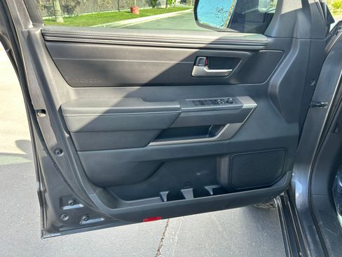 Used 2022 Toyota Tundra SR5 w/ Advanced Technology Package image 10