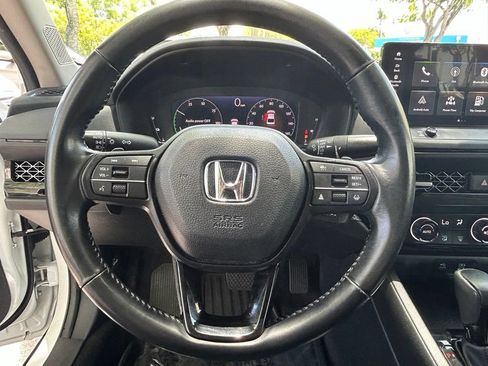 Used 2024 Honda Accord EX-L image 17