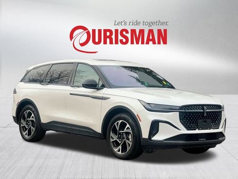 Certified 2025 Lincoln Nautilus Premier w/ Equipment Group 102A image 1