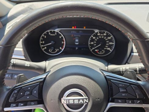 Used 2025 Nissan Altima 2.5 SR FWD image 21