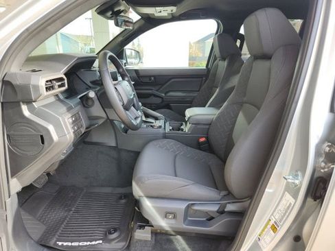 Certified 2026 Toyota Tacoma SR AWD/4WD image 13