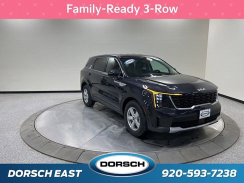 New 2026 Kia Sorento LX image 3