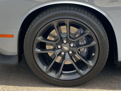 Used 2022 Dodge Challenger R/T Scat Pack w/ Plus Package RWD image 27
