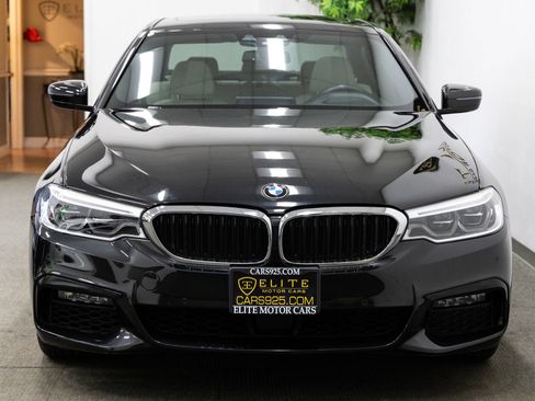 Used 2019 BMW 540i w/ M Sport Package RWD image 12