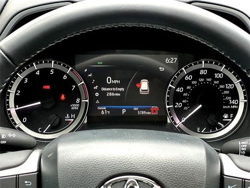 New 2025 Toyota Highlander XLE image 25