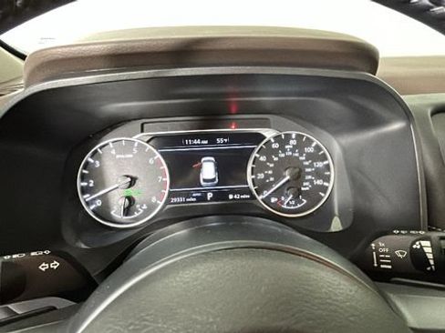 Used 2023 Nissan Rogue S AWD/4WD image 17