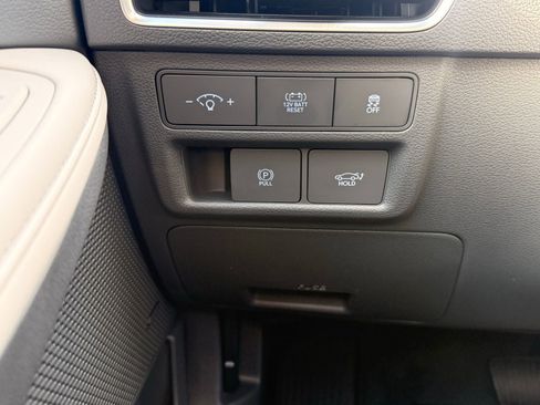 New 2025 Hyundai Sonata Limited image 16