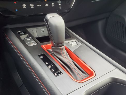 New 2026 Nissan Kicks SR image 19