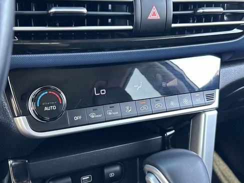 Used 2022 Kia Seltos S AWD/4WD image 24