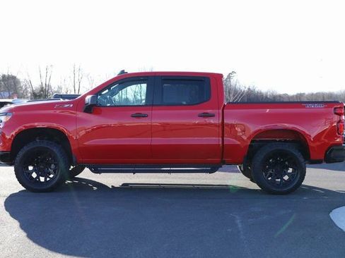 Used 2024 Chevrolet Silverado 1500 Custom Trail Boss AWD/4WD image 4