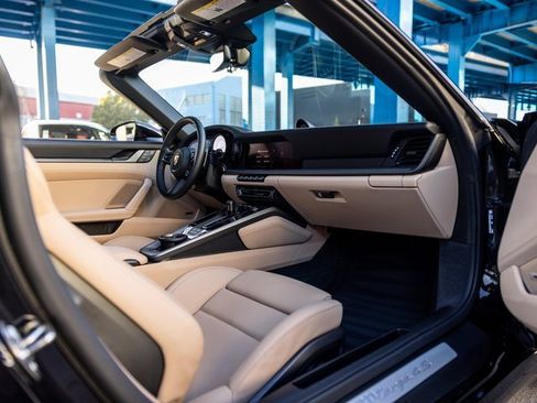Used 2024 Porsche 911 Targa 4S image 47