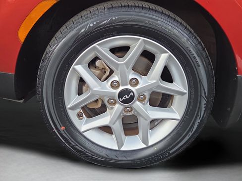 Used 2022 Kia Soul LX w/ Technology Package FWD image 38