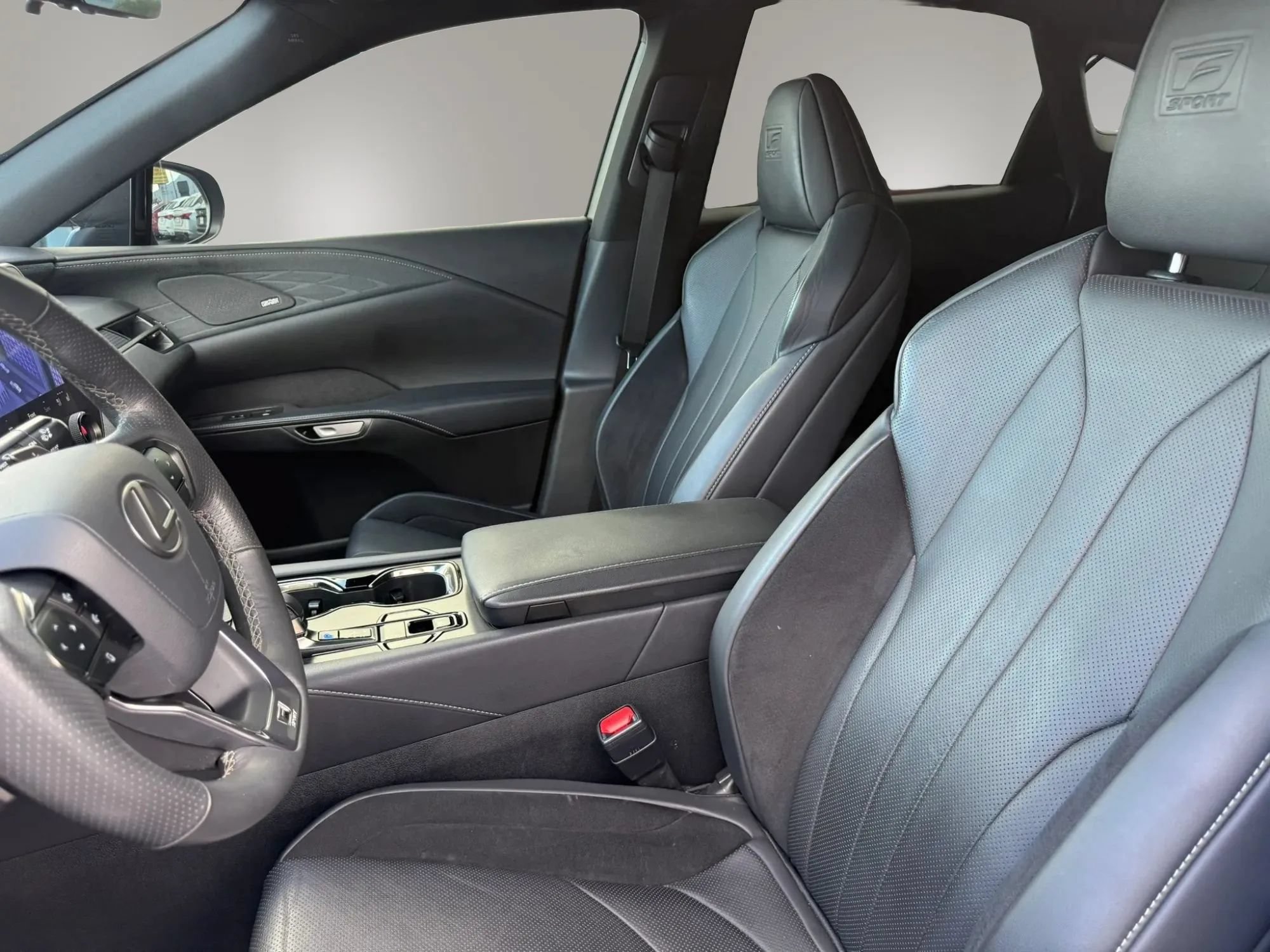 Used 2023 Lexus RX 500h F Sport w/ Cold Area Package AWD/4WD image 19
