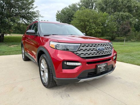 Used 2023 Ford Explorer Limited AWD/4WD image 8