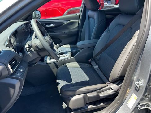 New 2026 Buick Envista Preferred FWD image 18