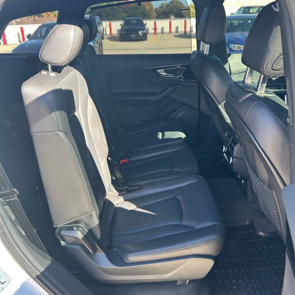 Used 2018 Audi Q7 3.0T Prestige w/ Prestige Package AWD/4WD image 12