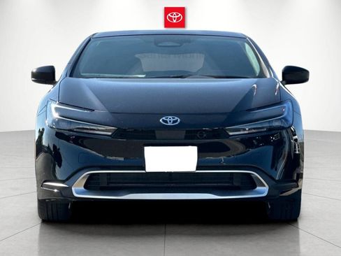 New 2026 Toyota Prius Plug-In Hybrid image 7