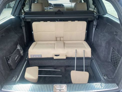 Used 2013 Mercedes-Benz E 350 4MATIC Wagon image 25