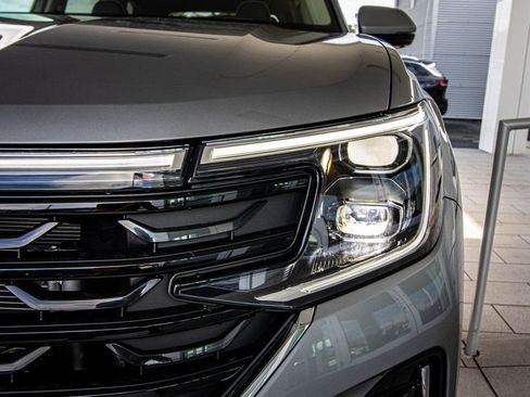 New 2026 Volkswagen Atlas SEL Premium R-Line AWD/4WD image 10