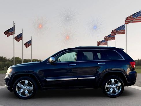 Used 2012 Jeep Grand Cherokee Overland w/ Trailer Tow Group IV image 4