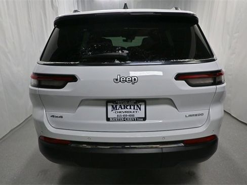 Used 2025 Jeep Grand Cherokee L Laredo image 4