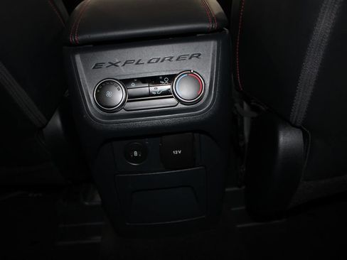 Used 2025 Ford Explorer ST-Line AWD/4WD image 27