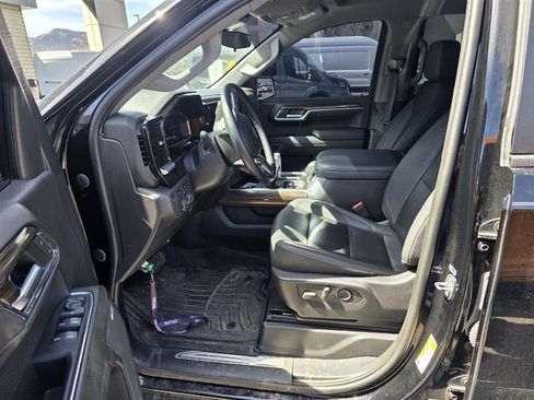 Used 2023 Chevrolet Silverado 1500 RST w/ Convenience Package II image 6