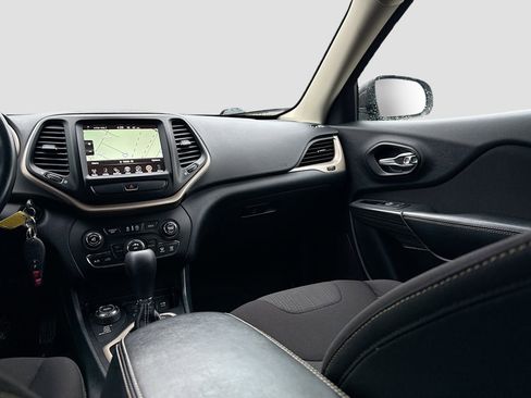 Used 2016 Jeep Cherokee Latitude image 22