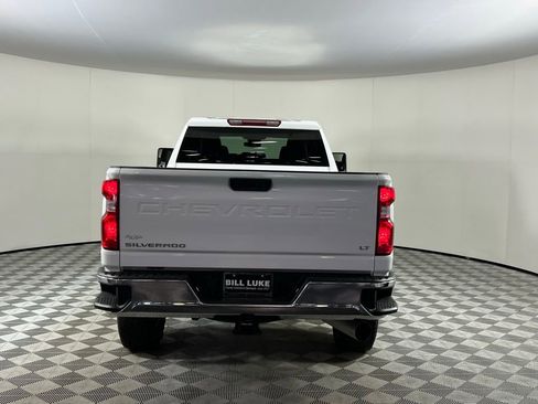 Used 2025 Chevrolet Silverado 3500 LT w/ Convenience Package image 8