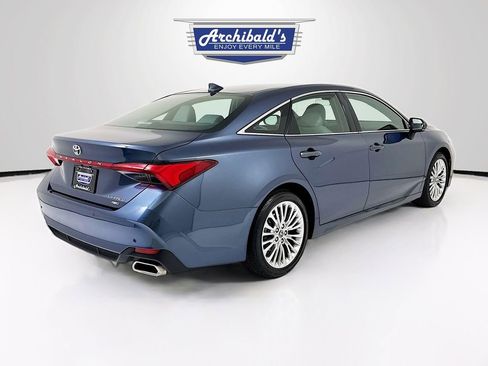 Used 2021 Toyota Avalon Limited w/ Advanced Safety Package image 7