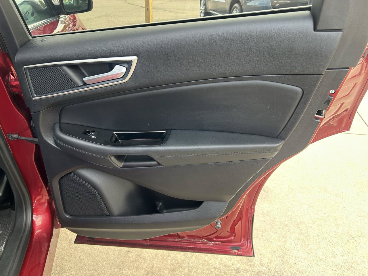 Used 2019 Ford Edge SEL w/ Equipment Group 201A AWD/4WD image 15