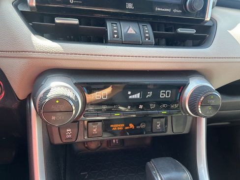Used 2019 Toyota RAV4 XLE Premium w/ Cold Weather Package AWD/4WD image 27