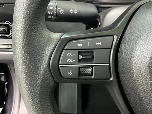 Certified 2025 Honda Accord LX image 10