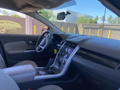 Used 2011 Ford Edge SE FWD image 5