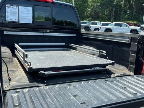 Used 2020 Nissan Frontier SV w/ Midnight Edition Floor Mats AWD/4WD image 9