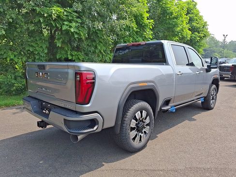 New 2026 GMC Sierra 2500 Denali w/ Denali Reserve Package AWD/4WD image 4