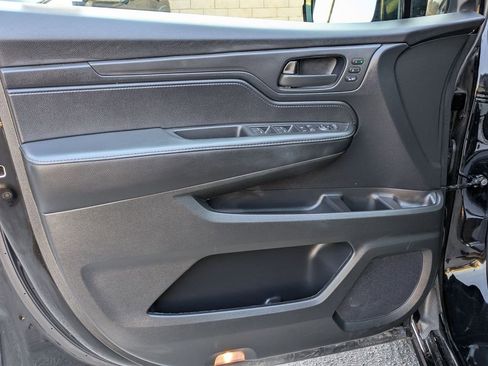 Used 2025 Honda Odyssey Sport-L image 11