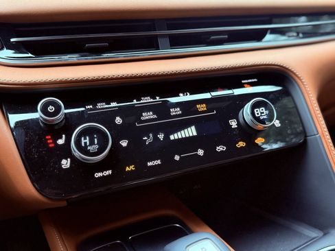 Certified 2026 INFINITI QX60 Autograph w/ Dark Cargo Package image 13