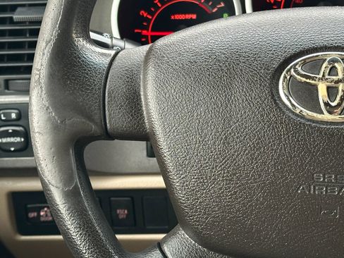 Used 2010 Toyota Tundra 2WD Double Cab image 21