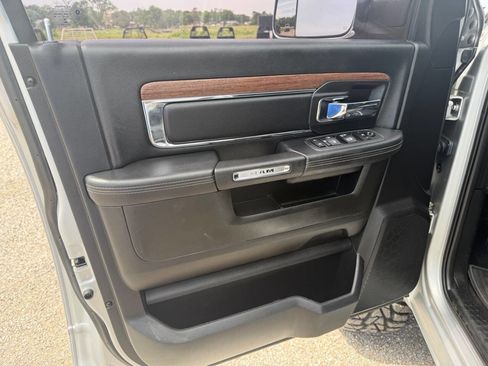 Used 2018 RAM 3500 Laramie w/ Snow Chief Group AWD/4WD image 14