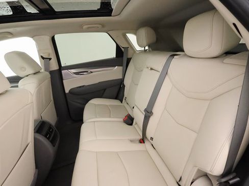 Used 2021 Cadillac XT5 Premium Luxury image 20