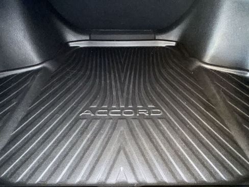 Used 2025 Honda Accord LX image 25