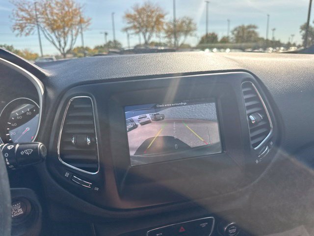 Used 2020 Jeep Compass Latitude w/ Cold Weather Group AWD/4WD image 27