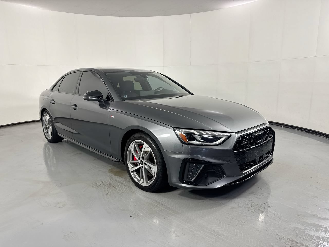 Used 2023 Audi A4 2.0T Premium Plus w/ Premium Plus Package AWD/4WD image 3