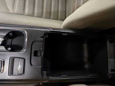 Used 2017 Ford Fusion S image 38