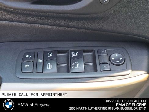 Used 2017 Jeep Cherokee Limited w/ Luxury Group AWD/4WD image 24