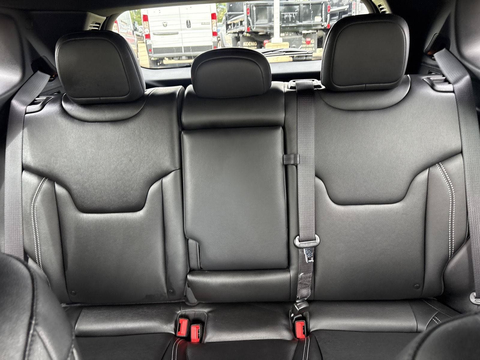 Used 2025 Jeep Compass Limited AWD/4WD image 23