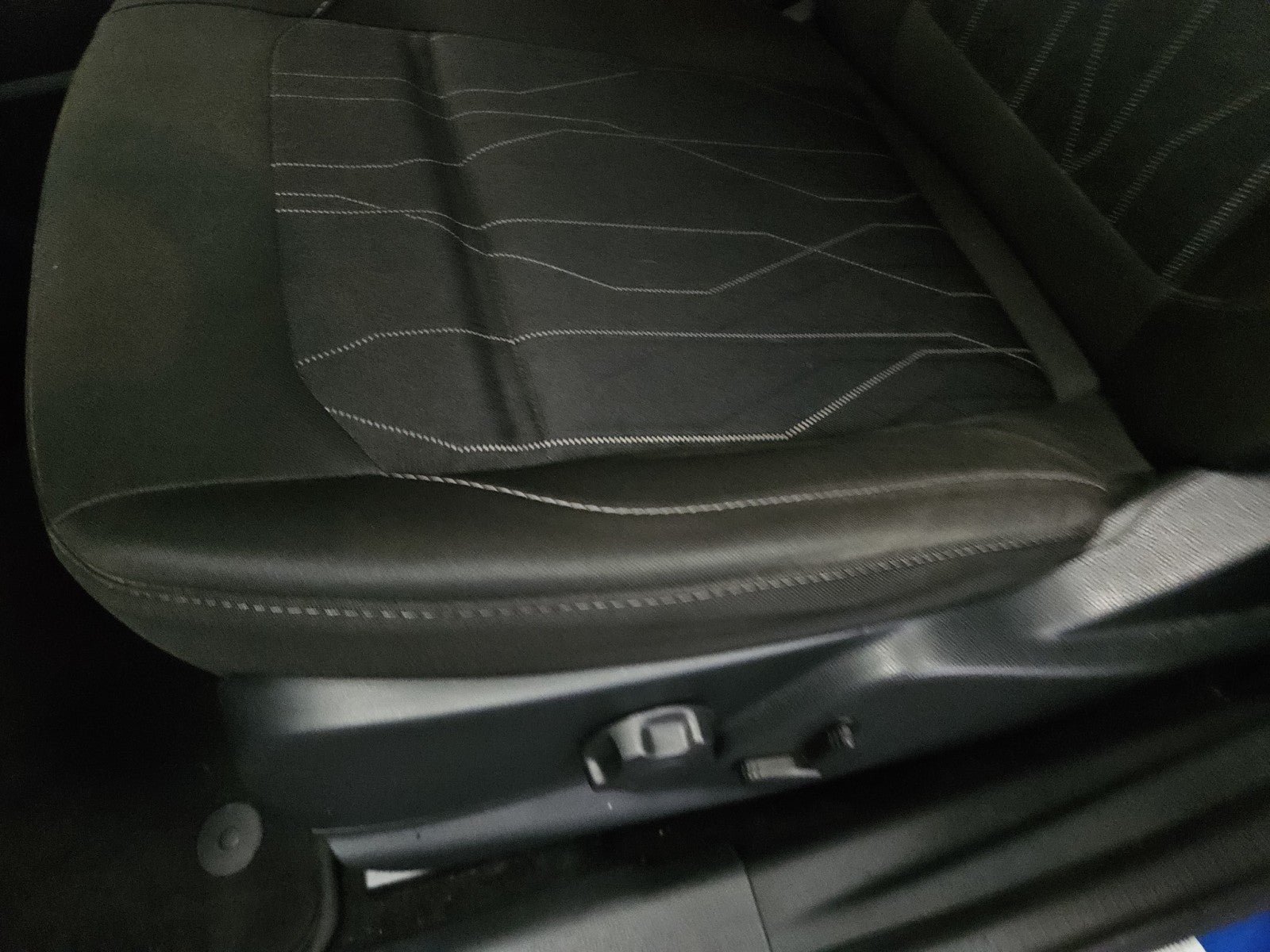 Used 2018 Ford EcoSport SE FWD image 28