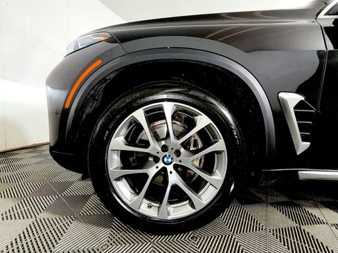 Certified 2024 BMW X5 xDrive40i w/ Premium Package AWD/4WD image 8